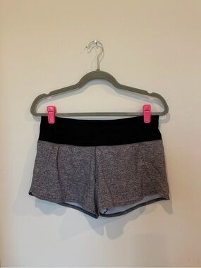 Lululemon Run Times Short II *4" Size 6